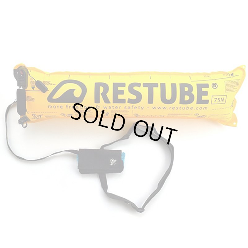 画像2: 競技スイム向け【超小型・超軽量】膨張式緊急浮力体  RESTUBE ACTIVE レスチューブアクティブ (2)