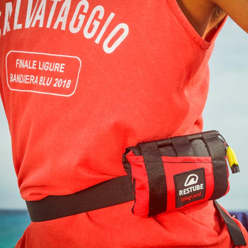 画像4: 【お取り寄せ】プロ仕様！腰に装着できる緊急浮力 ブイ / レスチューブ ライフガード (Restube Lifeguard) (4)
