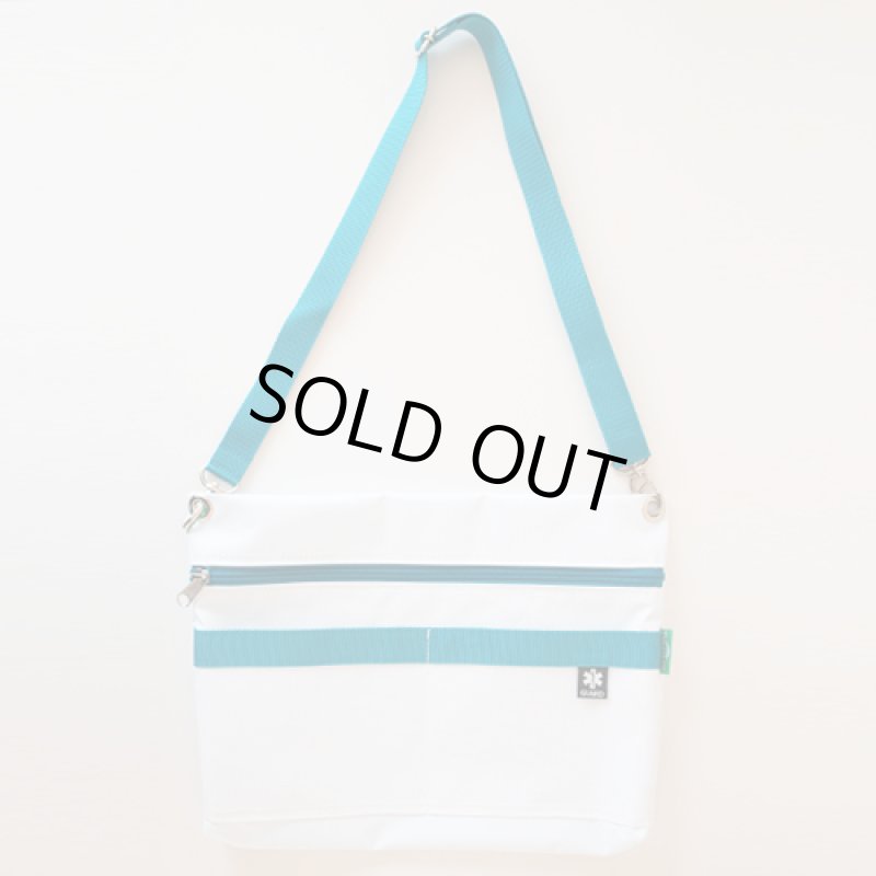 画像4: FUZZBOXX×GUARDコラボ / RUSTIC ターポリン ユーティリティサコッシュ (4)